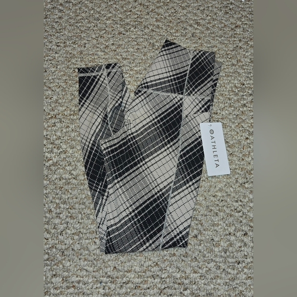 NWT ATHLETA Salutation Stash Textured Tight Black White, Size XS Plaid Athletic - Picture 1 of 10